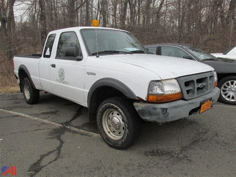 Auctions International Auction Rockland County Item 2000 Ford