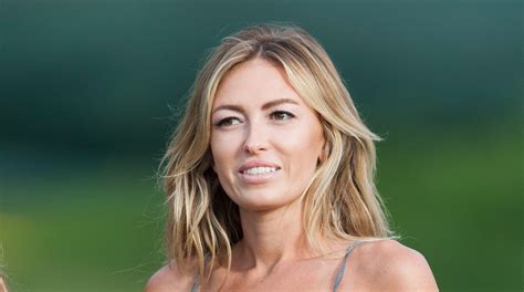 Paulina Gretzky Uses Dustin Lynch Song In Mysterious Instagram Post