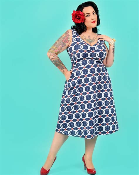 News Cherry Velvet Curvy Vintage Pin Up Dresses