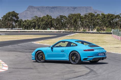 Porsche 911 Carrera Gts Coupé Miami Blue Les Nouveaux Modèles 911 Gts