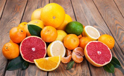 Fresh Citrus Fruits Stock Image Image Of Lime Juicy 112534909