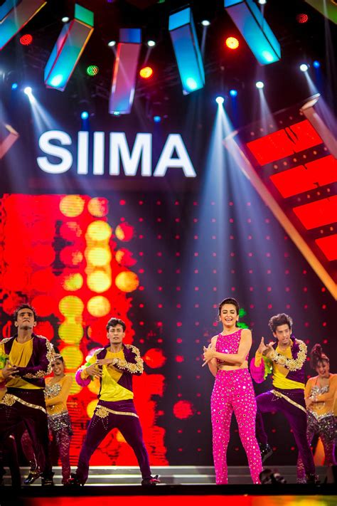 Kriti Kharbanda Latest Photos At Siima Awards 2015 Indian Girls Villa