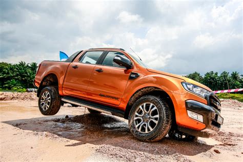 | the ford ranger is available in 8 variants here in malaysia. Ford Ranger facelift - from highway to dirt road | CarSifu