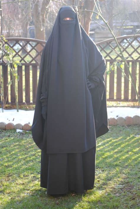 Hochzeitskleid eng heiraten brautkleid schöne hintern ideen muslimische brautkleider muslimische bräute hijab outfit couture. Pin auf Niqab♡♡