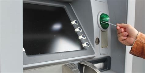 Kemudian masukkan 6 digit pin kartu debit atm anda.; √ Cara Beli Pulsa Token Listrik di ATM BRI (5 Langkah)