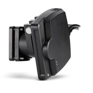 Patent pending technology provides views out, down, and around your boat with absolute clarity, and even allows you to watch fish bite your lure. Mega Live Imaging - Comstedt