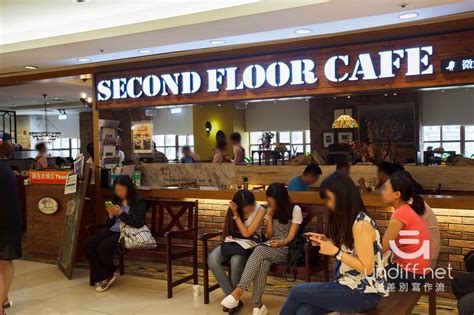 Sie waren bereits in second floor cafe restaurant (dunnan dian)?teilen sie ihre erfahrung! 【台北美食】貳樓餐廳 Second Floor Cafe 微風台北車站店 》超好吃的鹹香山苦瓜寬麵 | undiff = 無差別寫作流