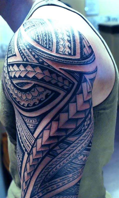 Taken from the metalwork that resembled the tattoo and the… Awesome Celtic Tattoos Designs and Ideas - Tattoosera
