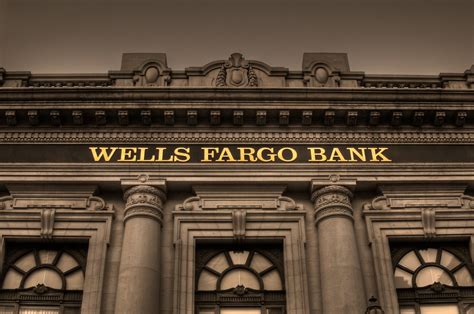 With over 30 years of experience, wells fargo has become one of the leading security companies as specialists in providing security to the financial sector, serving well over 80% of banks in kenya. Wells Fargo Bank (day) | Wells Fargo Bank (night). | Flickr