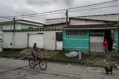 The man initially scaled the wall surrounding neymar's home in the french capital. Neymar intenta cambiar la historia en las olimpiadas y en ...