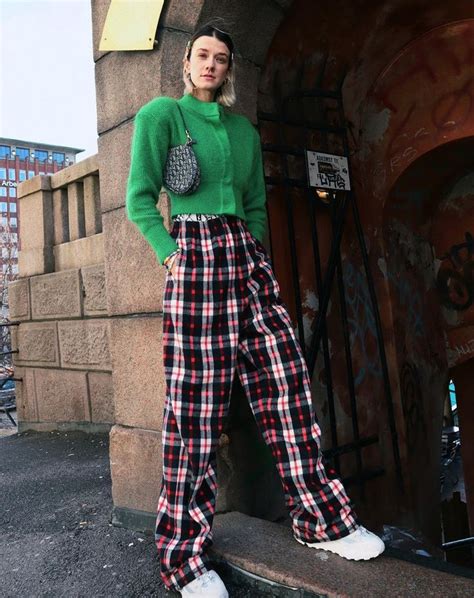How To Style Your Plaid Pieces In 2019 Plaid Fashion What To Wear