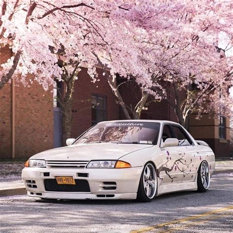 R32 Nissan Skyline Gtst 4 Door Sedan Jdm