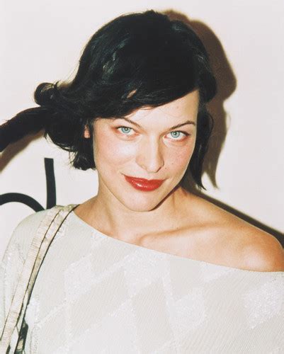 Milla Jovovich Posters And Photos 245580 Movie Store