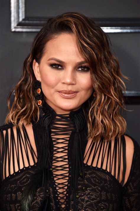 grammys 2017 everything you need to know about chrissy teigen s pretty
