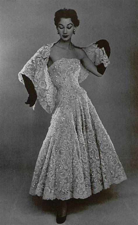 1952 Christian Dior Vintage Outfits Fashion Vintage Dresses