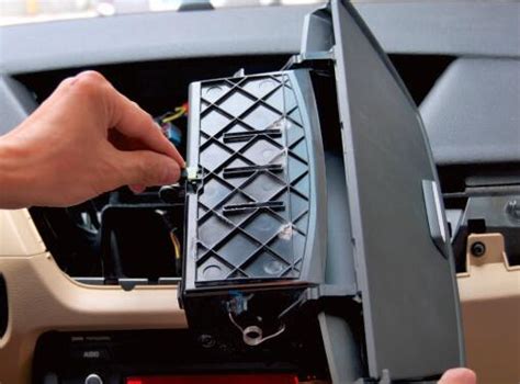 No matter your bmw x1 navigation unit is with wince system or android system, bmw x1 android screen install is more or less the same. BMW E84 X1 Android GPS Navigation Unit Installation Instructions - Professional blog for car DVD ...