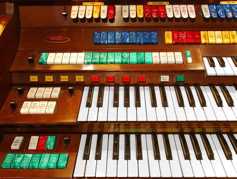 Wurlitzer Model 950 Organ Super Nice Sound