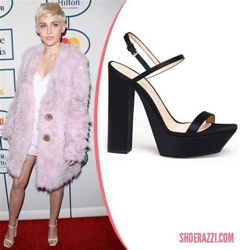 Pink Fur Coat And High Heeled Sandals At The Clivey Awards Ceremony In 2012