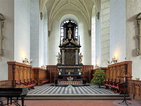 Altare Av Kyrkan Av Helig Treenighet I Kristianstad Sverige