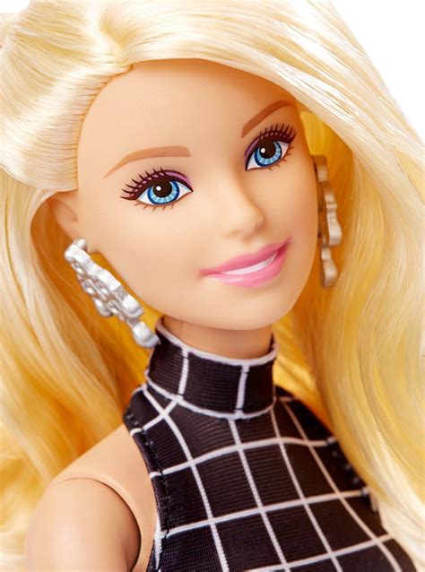 Amazon Com Barbie Fashion Mix N Match Doll Blonde Toys Games