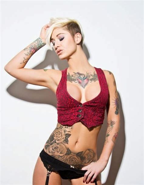 Kleio Valentien Y Sus Fotos Más Hot Misiones Para Todos