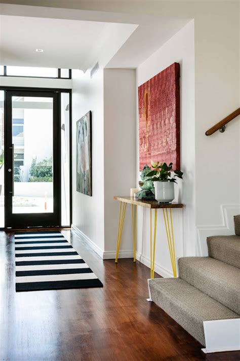 7 Designer Tricks To Create A Stunning Entrance To Your Home Better