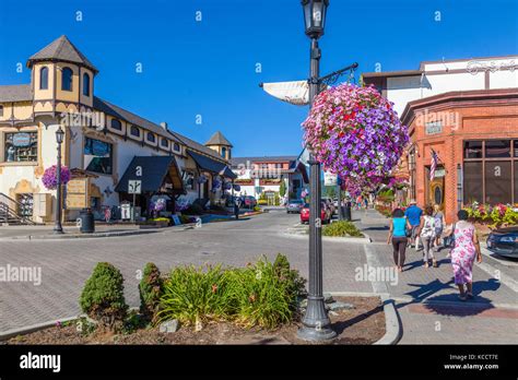 Front Street In Leavenworth A Bavarian Styled Village In The Cascade