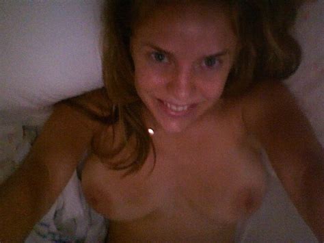 Kelli Garner Naked Photos Thefappening