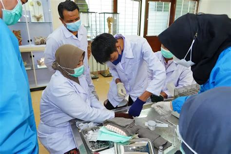 Fakultas Kedokteran UNS Laboratorium Hewan Coba FK UNS Adakan