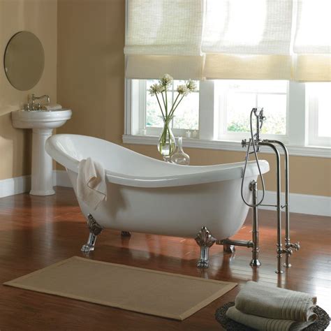 Clawfoot tubs are a classic addition to any bathroom. Faucet.com | ERS6934BUXXXXW in White by Jacuzzi