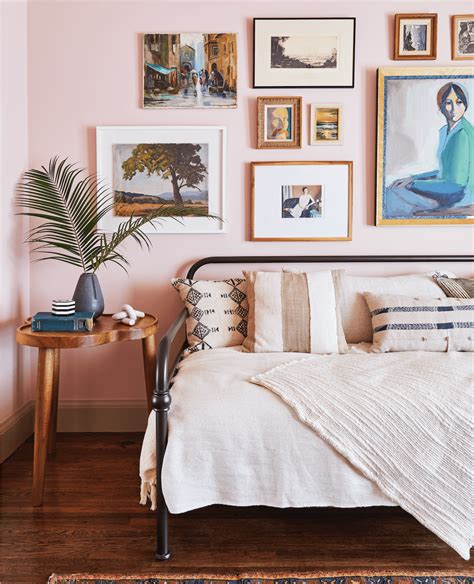 20 Small Guest Room Ideas That Are Larger Than Life Small Guest