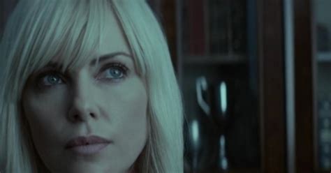 Video Charlize Theron Sizzles As A Killer Queen Spy In Atomic Blonde