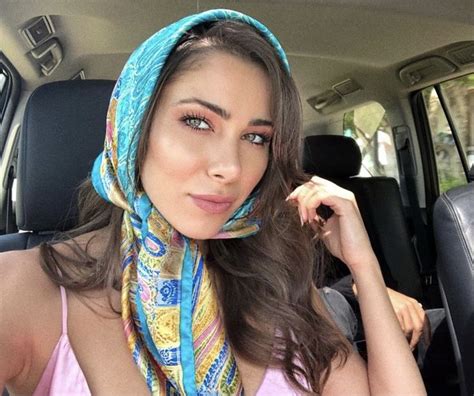 Lebanese Woman Pretty Girls Selfies Lebanese Women Beauty