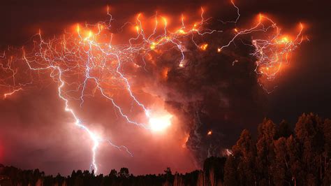 Lightning Storm After Volcano Eruption In Chile Favidex