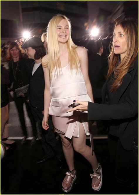 Use anemo or pyro attacks to clean up the leaves. Elle Fanning: 'Twilight' Breaking Dawn Part 2 Premiere ...