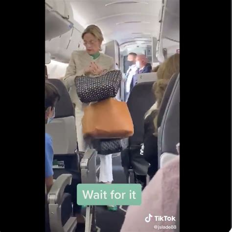 american airlines karen kicked off flight refusing to wear face mask drama