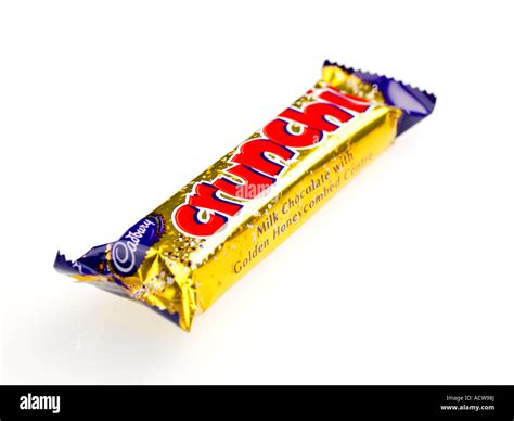 Crunchie Chocolate Bar Hi Res Stock Photography And Images Alamy