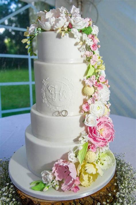 You may also be interested in. Pastel floral - Cake by Mrs Millie's - CakesDecor