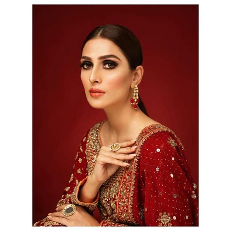 Ayeza Khan Is Looking Extremely Gorgeous In Her Latest Shoot Reviewitpk