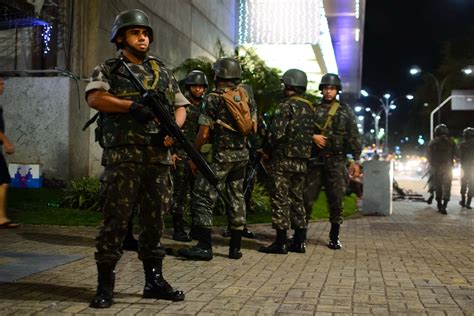 Com Exército Na Rua Governo Do Rn Decreta Calamidade Na Segurança Pública 06012018 Uol