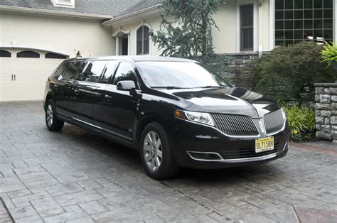 Lincoln Mkt Stretch 6 Passenger First Class Luxury Limos