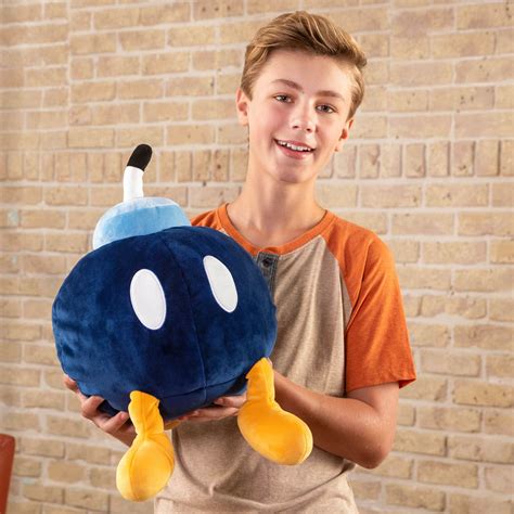 Tomy Club Mocchi Mocchi Inch Super Mario Bob Omb Mega Plush