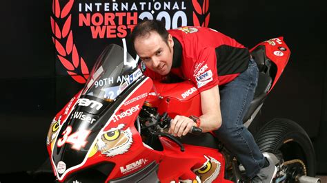 All Change For Nw200 Record Holder Seeley As He Joins Pbm Superbike