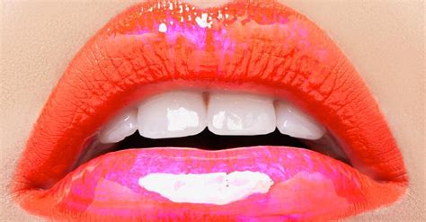 This Hologram Lip Gloss Trend Is Super Trippy Huffpost