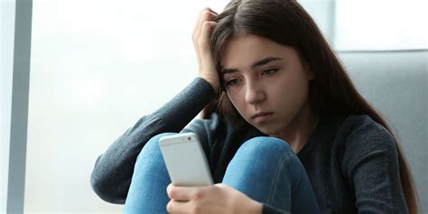 Parenting Tips If Your Teenager Is Social Media Addict