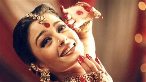 IN VIDEO Aishwarya Rai Bachchan S Best Dance Performances IWMBuzz