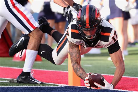 Oregon State Wide Receiver Isaiah Hodgins Declares For 2020 Nfl Draft