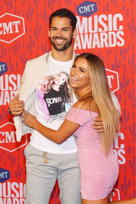 Cmt Awards 2019 Eric Decker Rocks Jessie James Decker T Shirt Pics