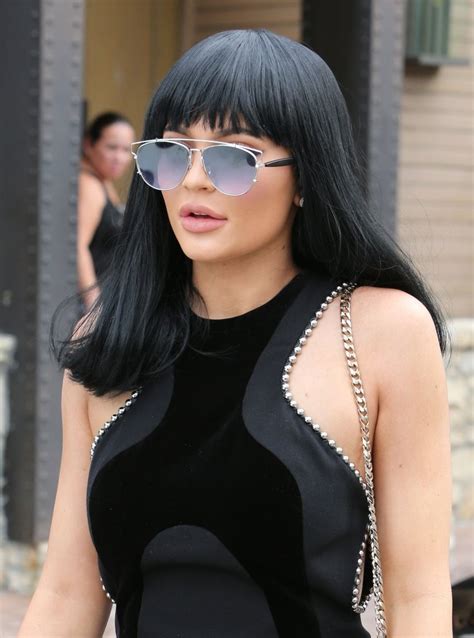 Kylie Jenner Square Sunglasses Kylie Jenner Sunglasses Looks Stylebistro