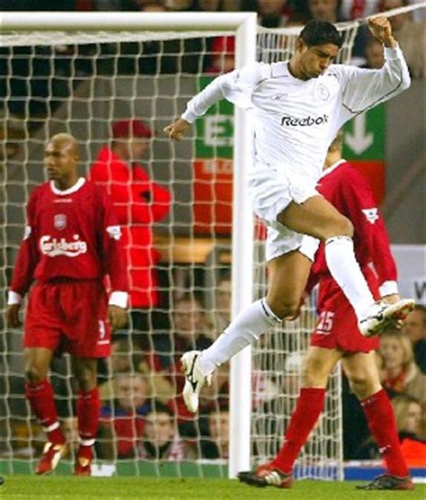 Futbolkonusalim gheorghe hagi'nin perdeyi açıp kapadığı maçta super mario jardel 5 golle yıldızlaşıyor. Mario Jardel: "Non mi drogo da un anno, datemi una chance"